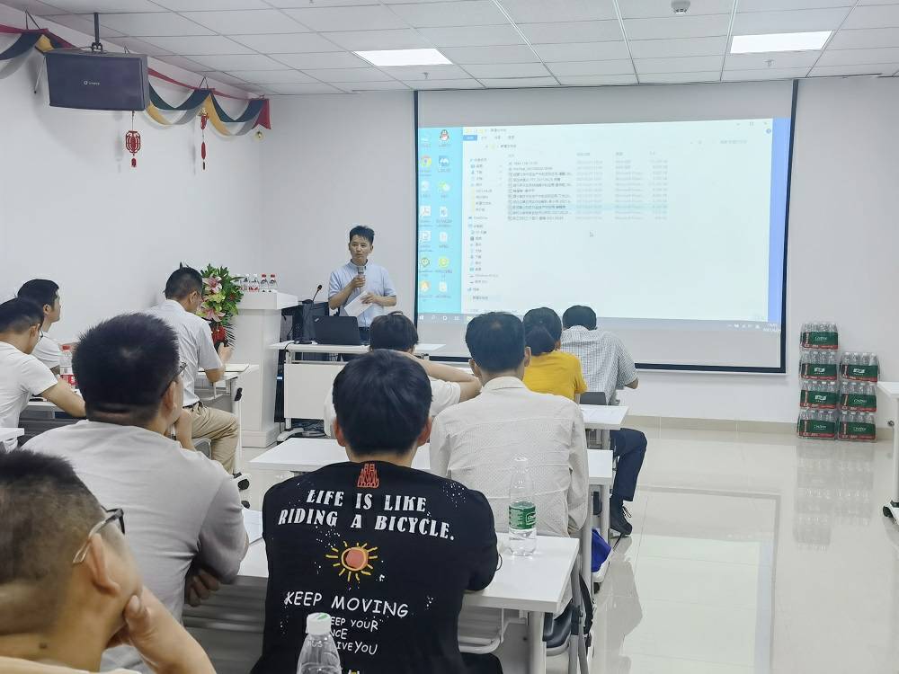 1625468117.jpg 大连宏志西餐烹饪培训有限公司药业技术交流会 (3) - 副本.jpg